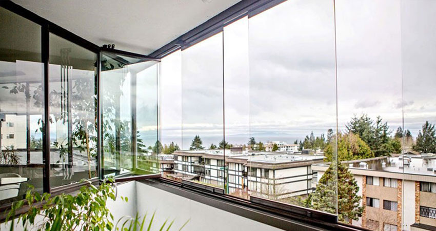 بالکن شیشه ای تاشو یا آکاردئونی (Retractable Glass Balcony)